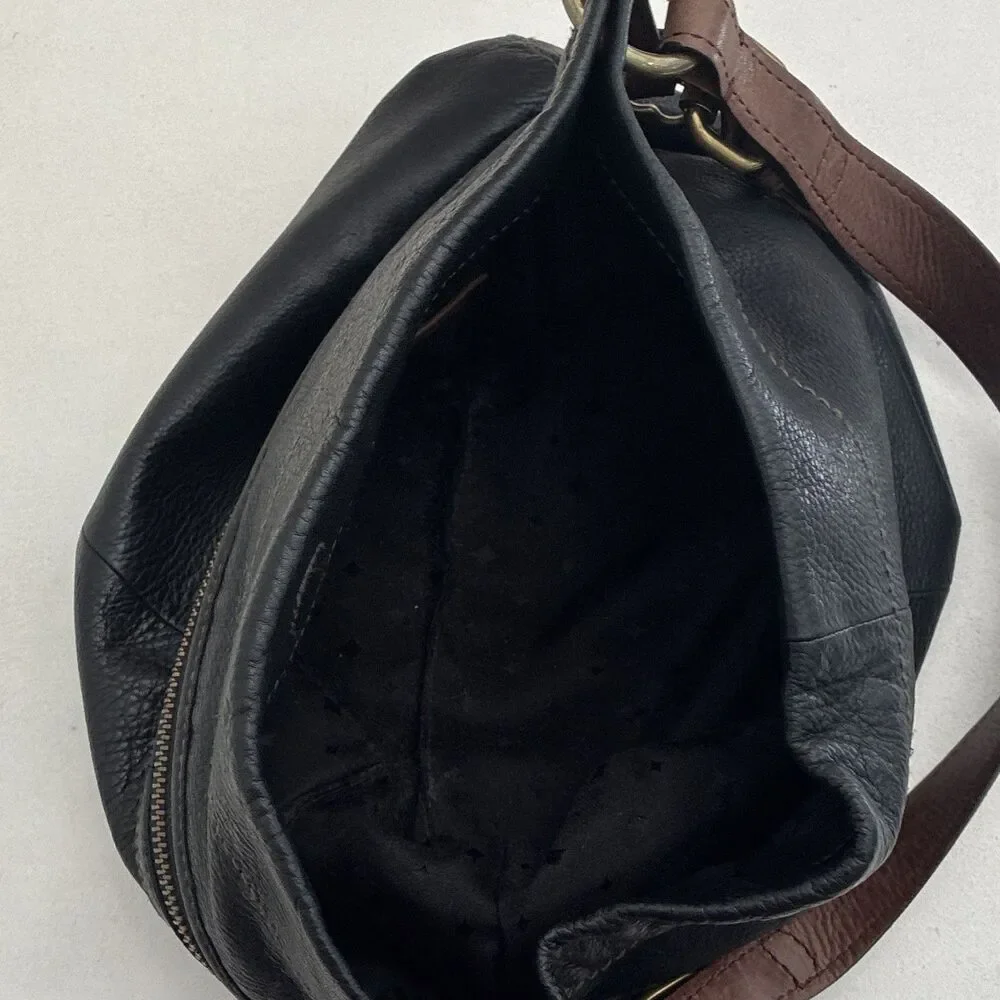 Fossil Black Pebbled Shoulder Bag Brown Strap Zip Lined Pockets Gold Key